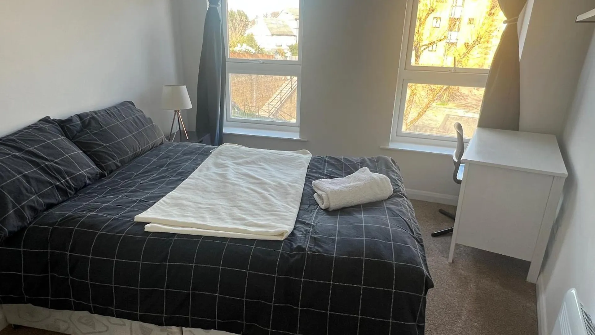 Homestay Cosy Double Room In Canada Water London