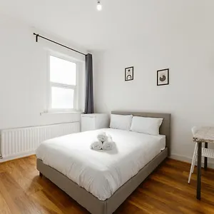  Maison d'hôtes Leyton Comfy Double -50