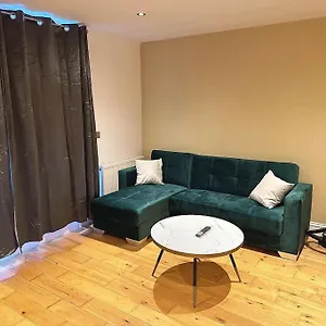 Apartamento 1 Bed Flat Near, Londres