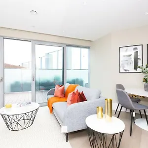 Greenwich O2 Apartment